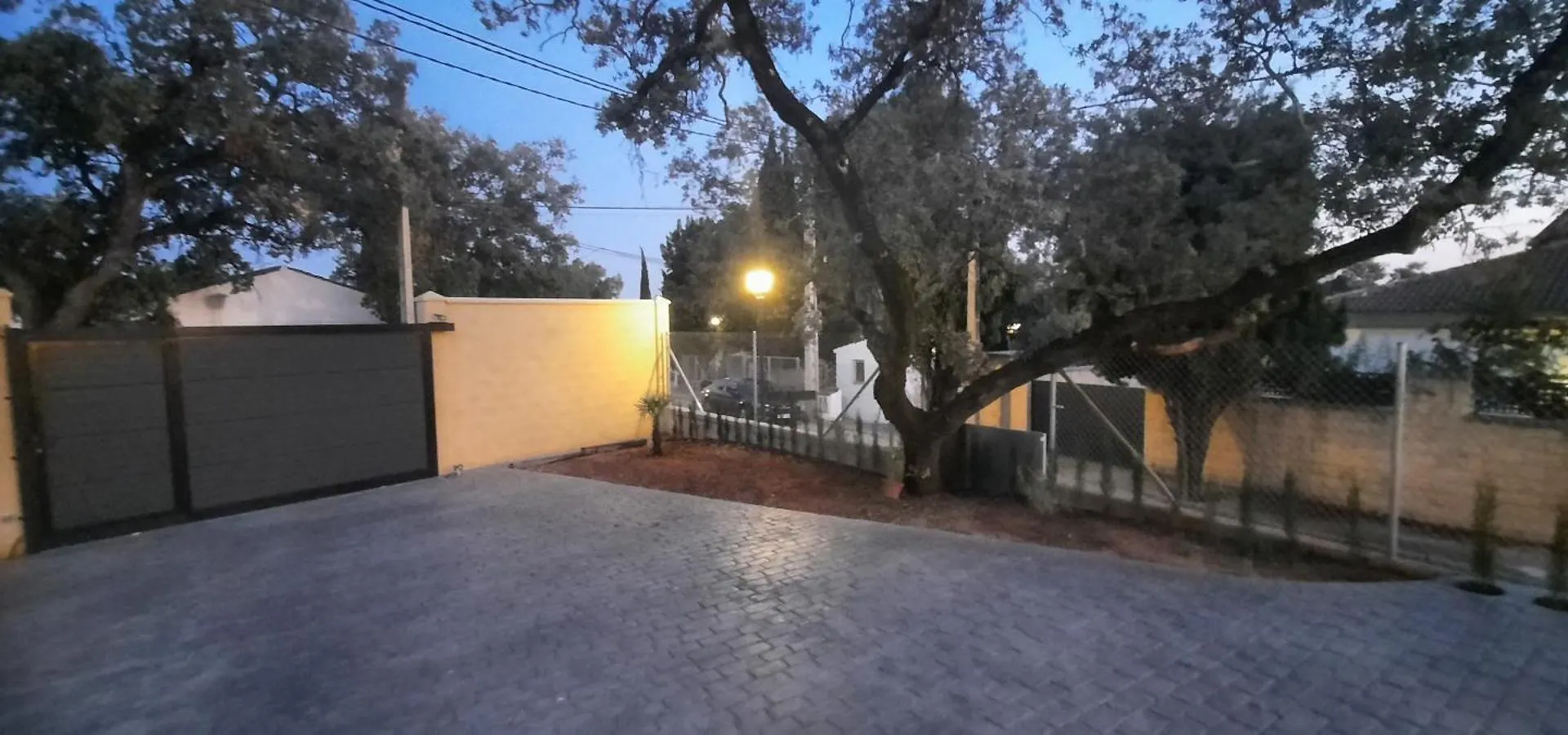 El Refugio Guest House Seville 0*,  Spain